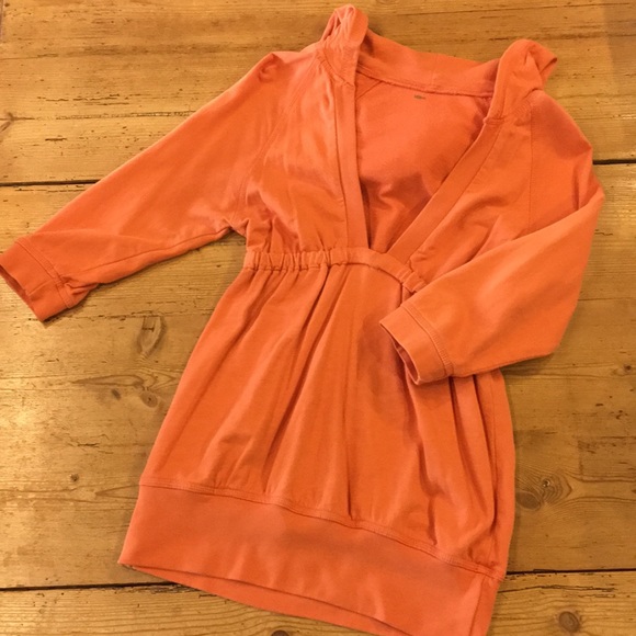 🍋
Cool Mblem 3/4 Sleeve Top - Picture 7 of 7